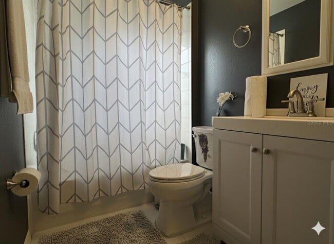 Building Photo - 3201 Saturn Ct