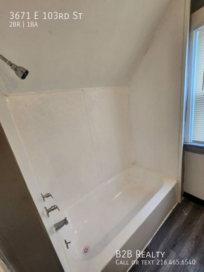 Building Photo - 3671 E 103rd St