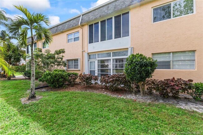 Building Photo - 2950 SE Ocean Blvd