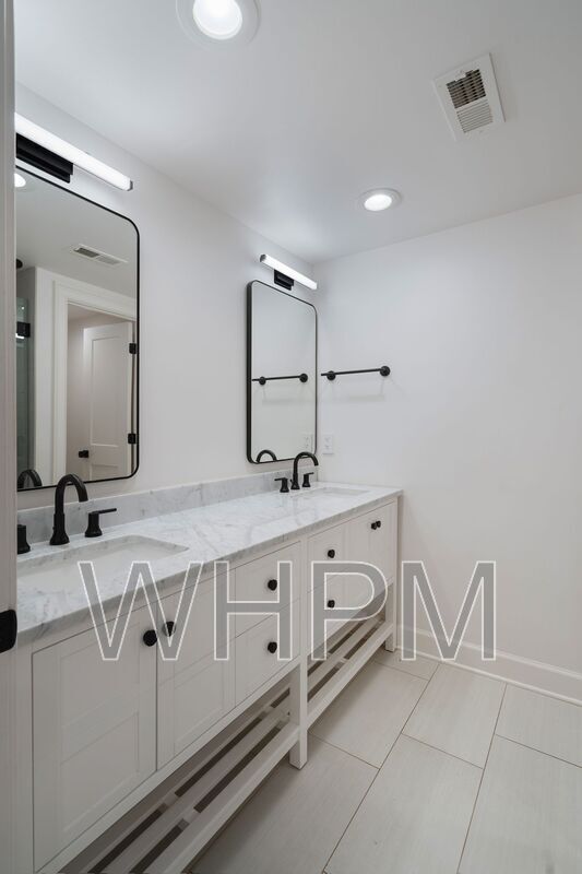 Building Photo - 541 Skyview Dr