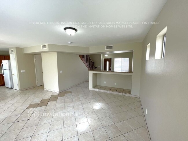 Building Photo - 3732 N 106th Ln