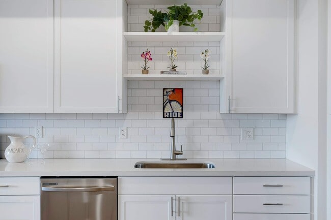 kitchen counter - Culdesac Tempe