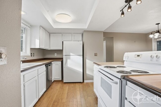 Building Photo - 1417 NW 98th Cir