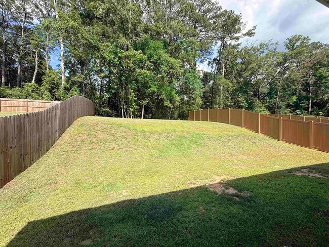 Building Photo - 2047 Hansel Hl Dr