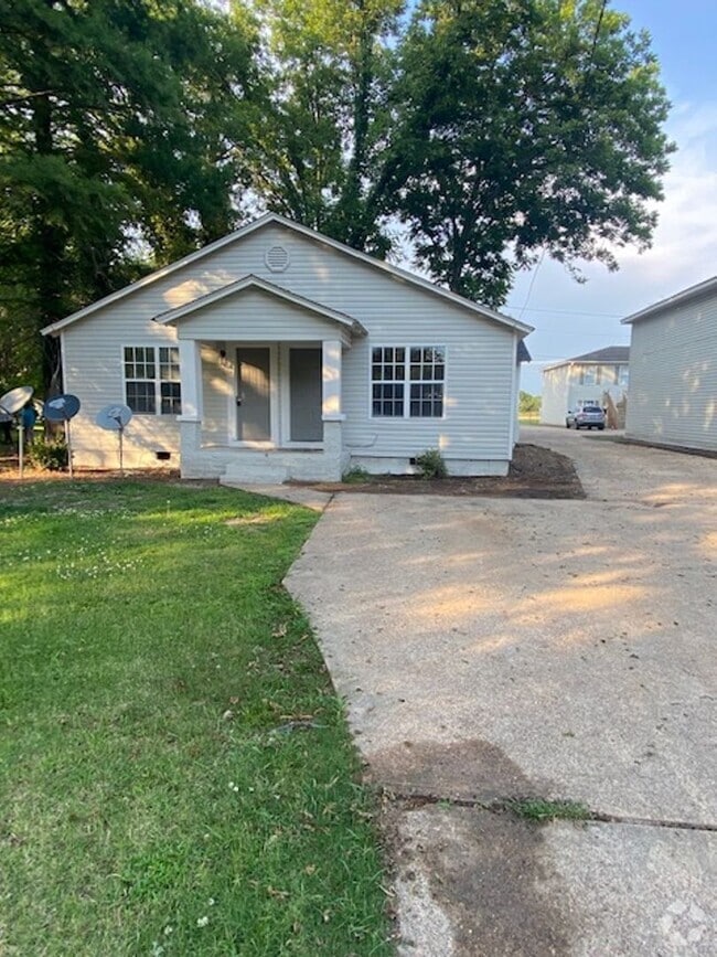 Building Photo - Renovated 1 Bedroom 1 Bath Unit for Rent!
