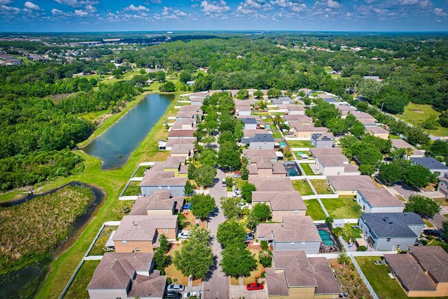 Building Photo - Sonnet Glen