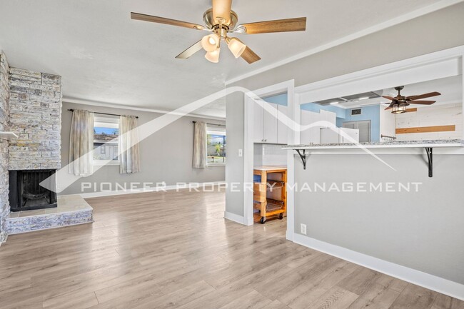 Building Photo - Updated 3-Bedroom Home with Solar, Worksho...