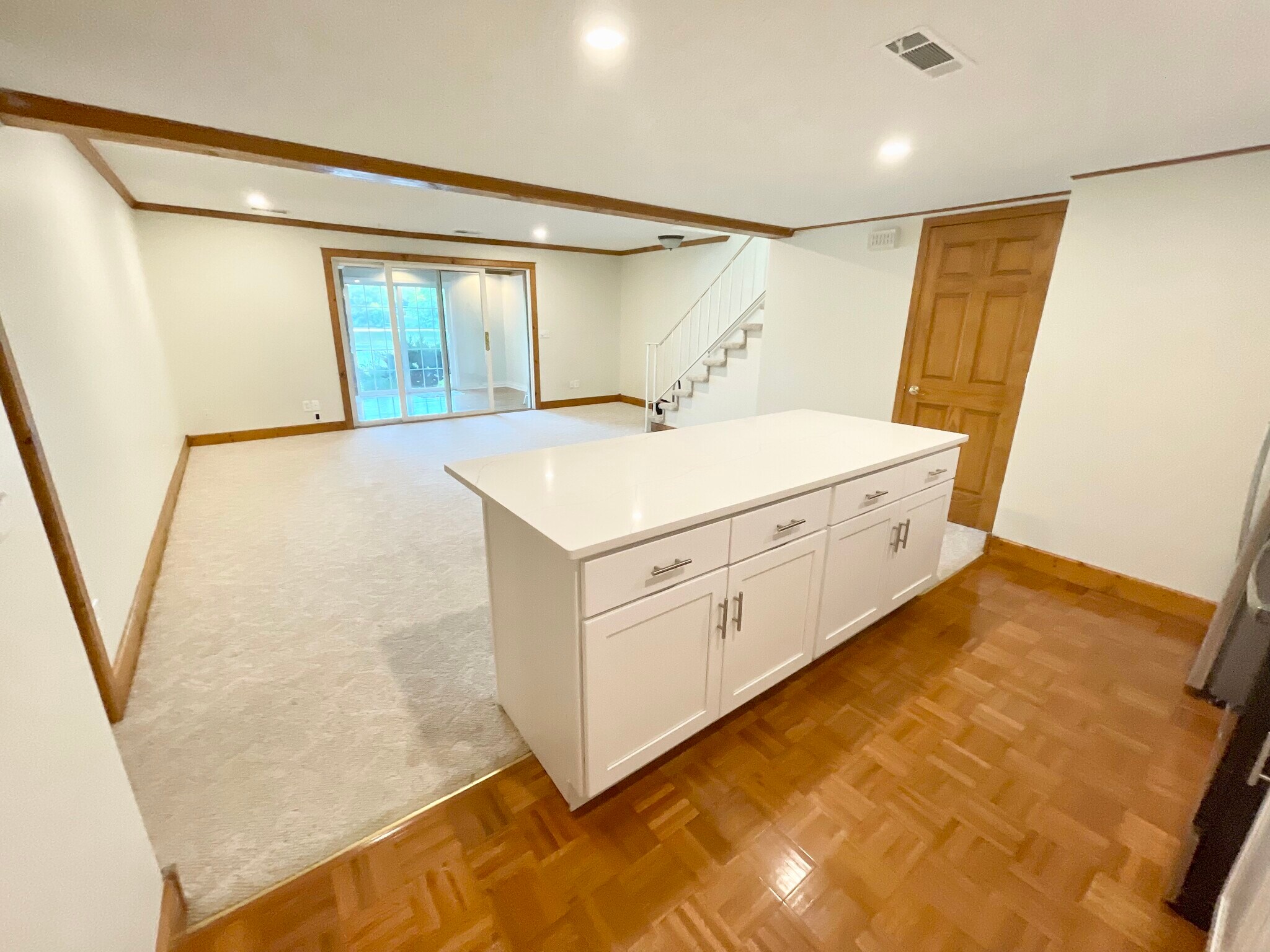 Building Photo - 3660 Pilot Knob Rd