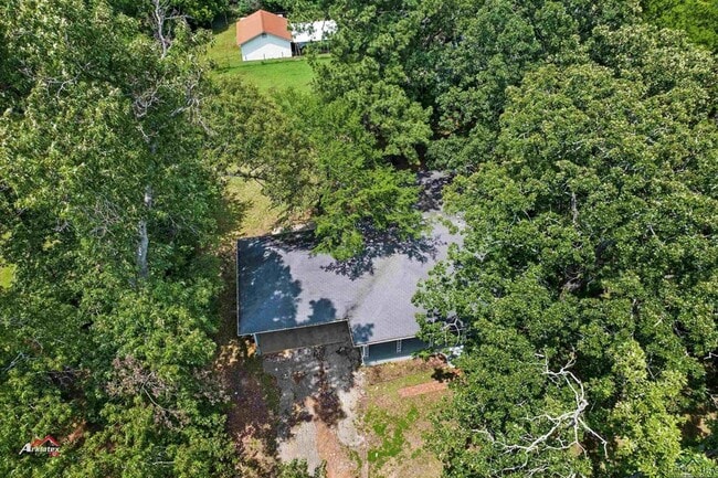 Building Photo - 1307 Ash Ln