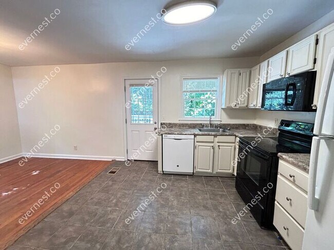 Building Photo - 120 Leathers Cir NW
