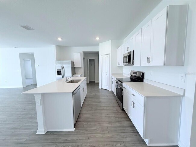 Building Photo - 4183 SW 82nd Ln