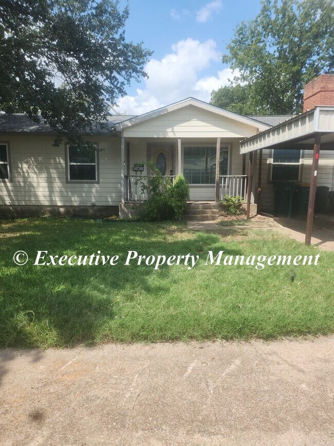 Primary Photo - 107 N 28th St