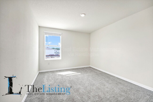 Building Photo - 5650 Anders Wy