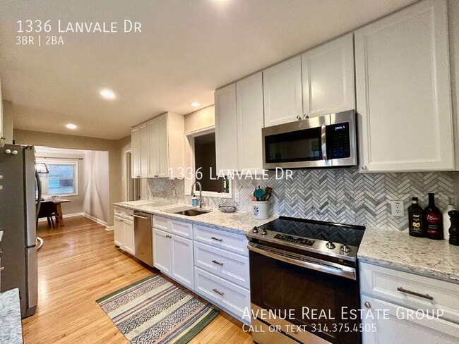 Building Photo - 1336 Lanvale Dr