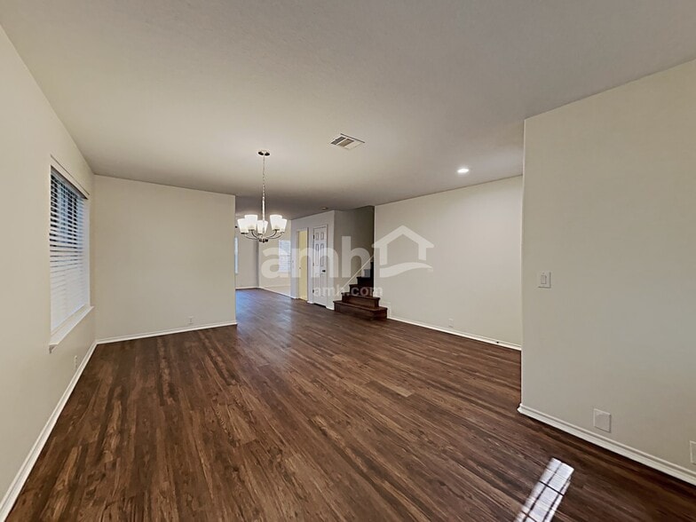 Building Photo - 2822 Woodspring Forest Dr