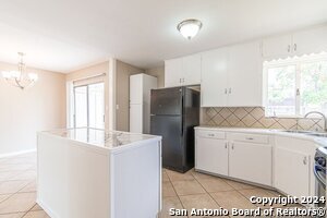 Building Photo - 355 Barbara Dr