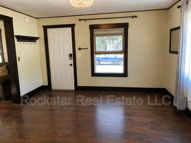 Building Photo - 717 S Ferrall St