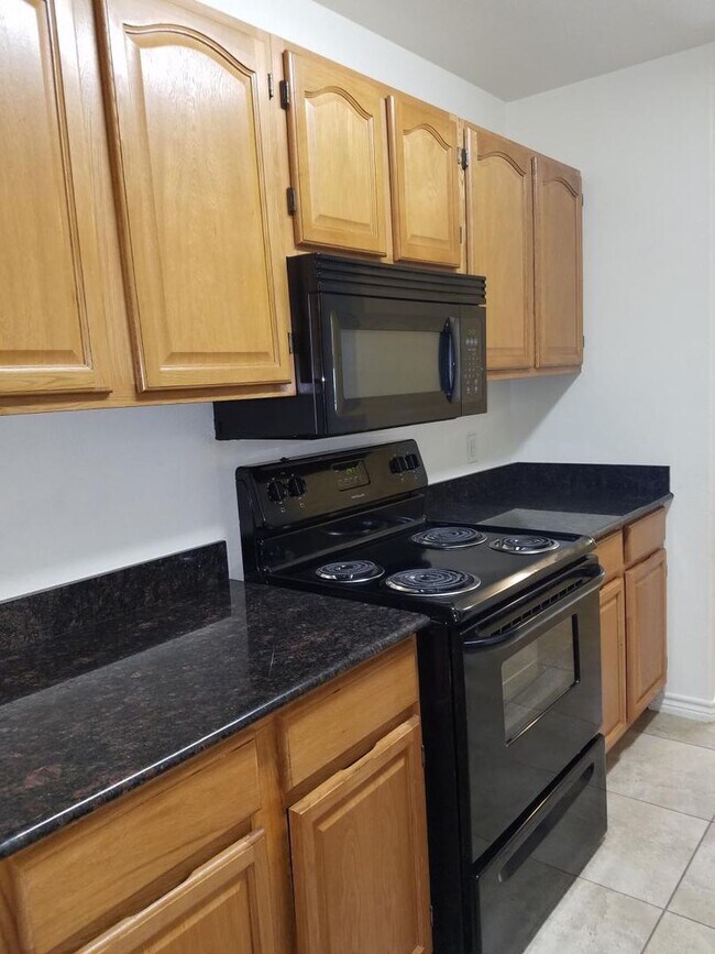 Building Photo - November Movein