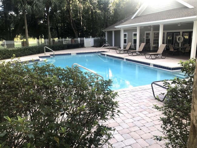 Primary Photo - 10000 SW 52nd Rd