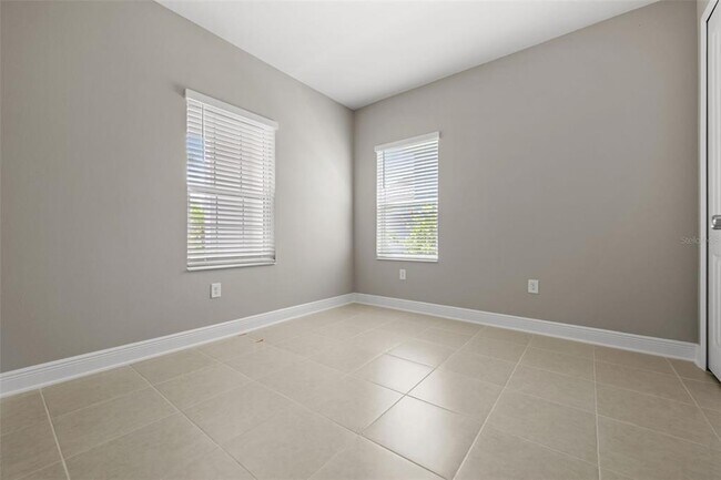 Building Photo - 10072 Lake Wales Cir