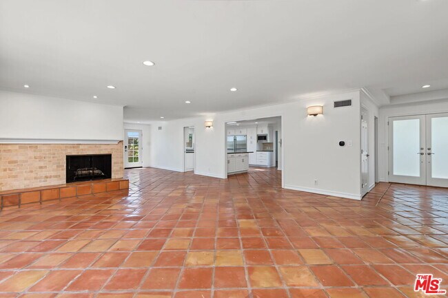 Building Photo - 860 Bronze Ln