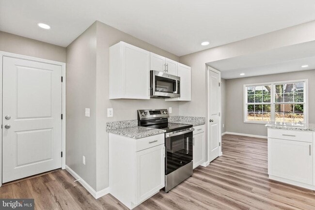 Building Photo - 41577 Church St