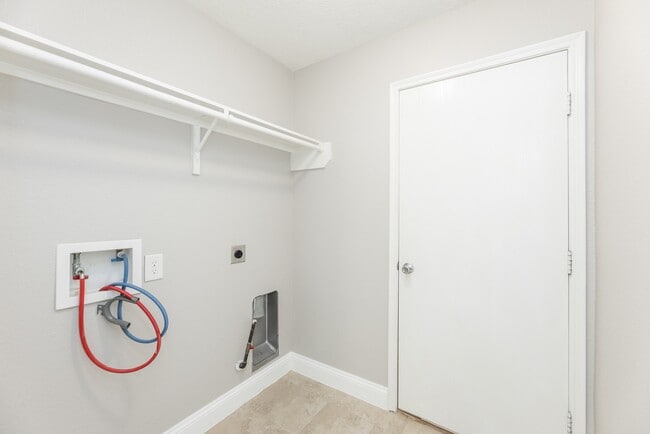 Building Photo - 16026 Arapaho Bend Ln