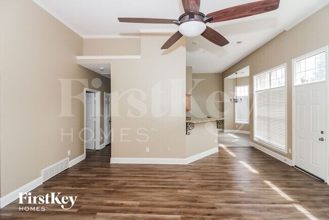 Building Photo - 8233 Sawyer Mill Cove