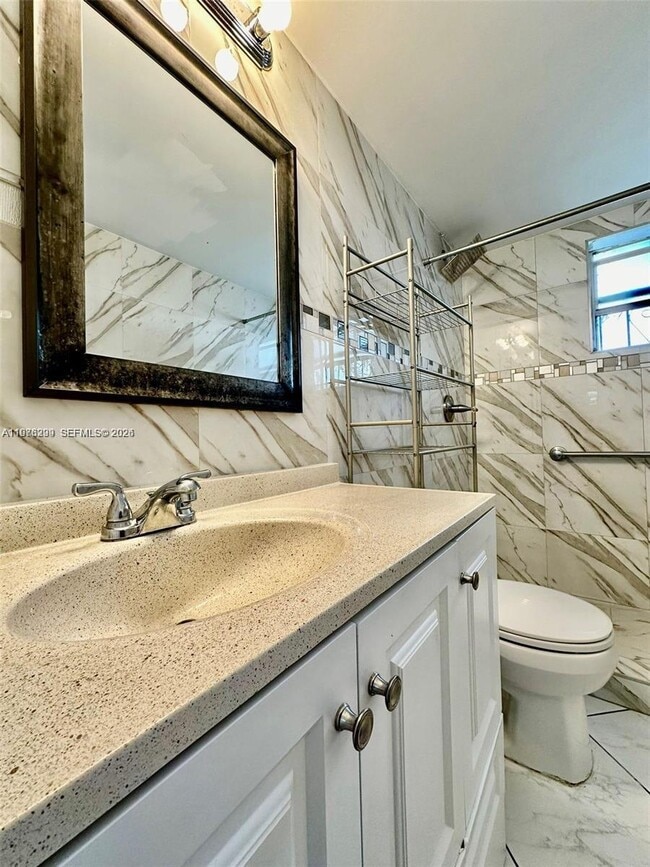 Building Photo - 424 SW 7th St