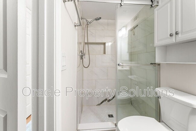 Building Photo - 5461 Grove Ridge Way