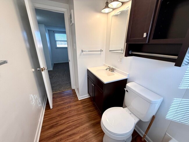 Building Photo - 1405 Webb Ridge Rd