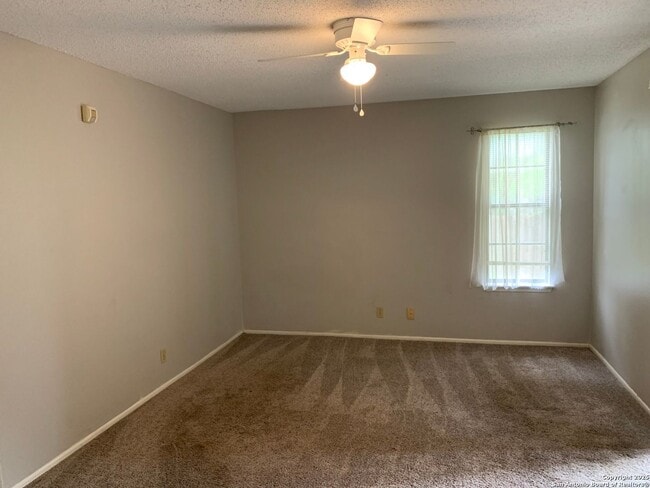 Building Photo - 2 Bedroom 2 Bath Condo near Medical Center