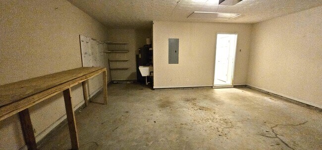 Building Photo - Charming 3 BR/2Ba in Pike Co.