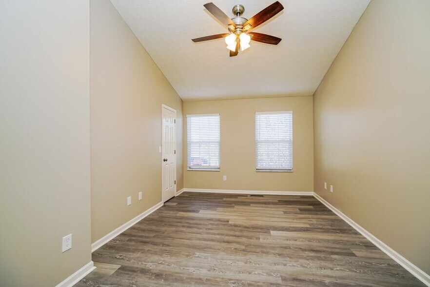 Building Photo - 6134 Northcliff Blvd