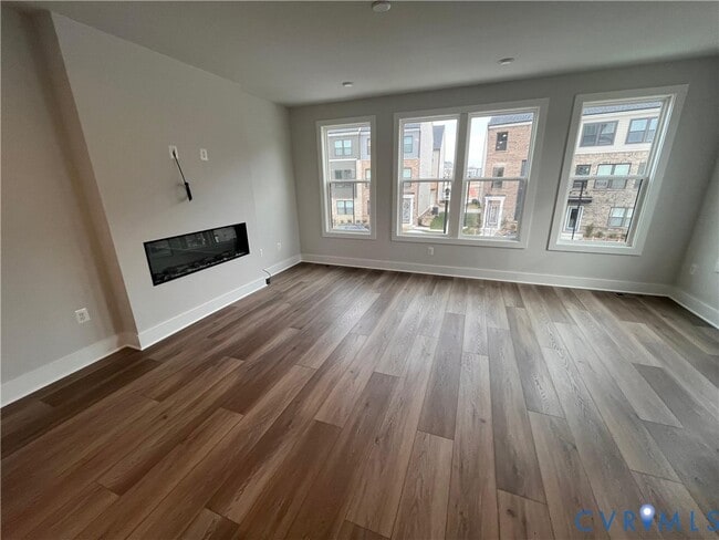 Building Photo - 9480 Pinkman Rd