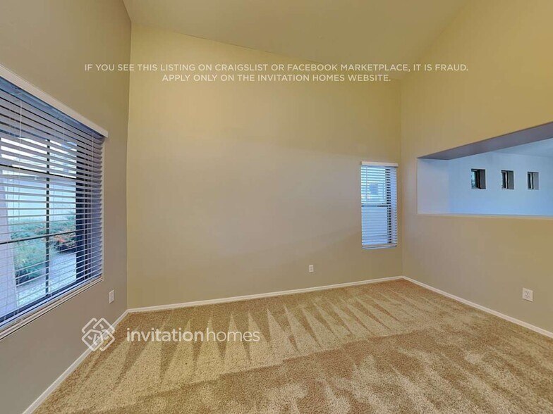 Building Photo - 1906 W Appaloosa Way