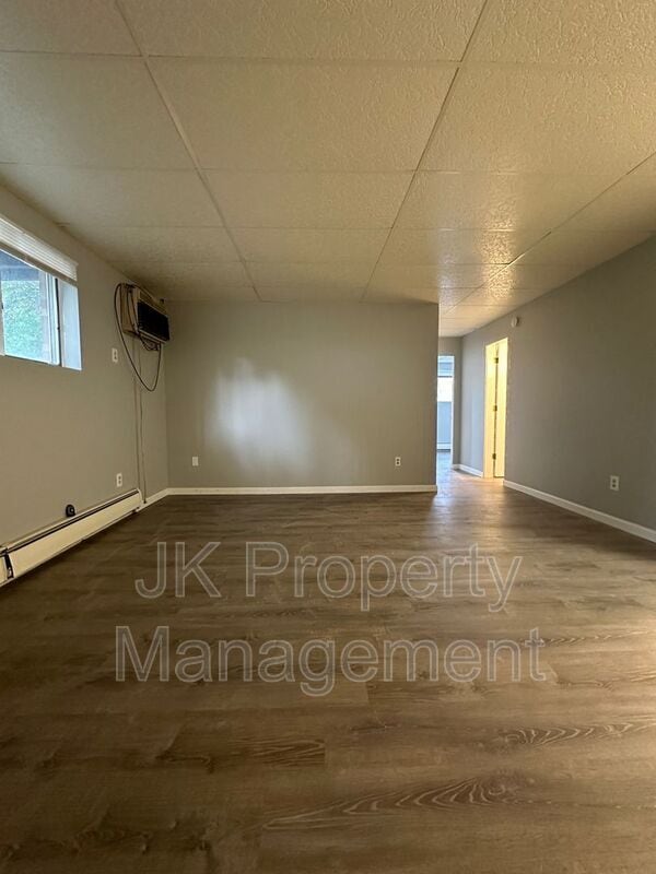 Building Photo - 1122 1st Ave SW