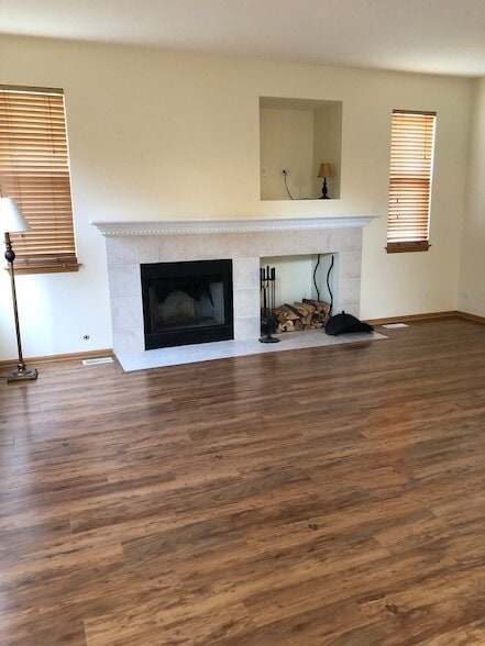 Building Photo - 1860 Fescue Dr