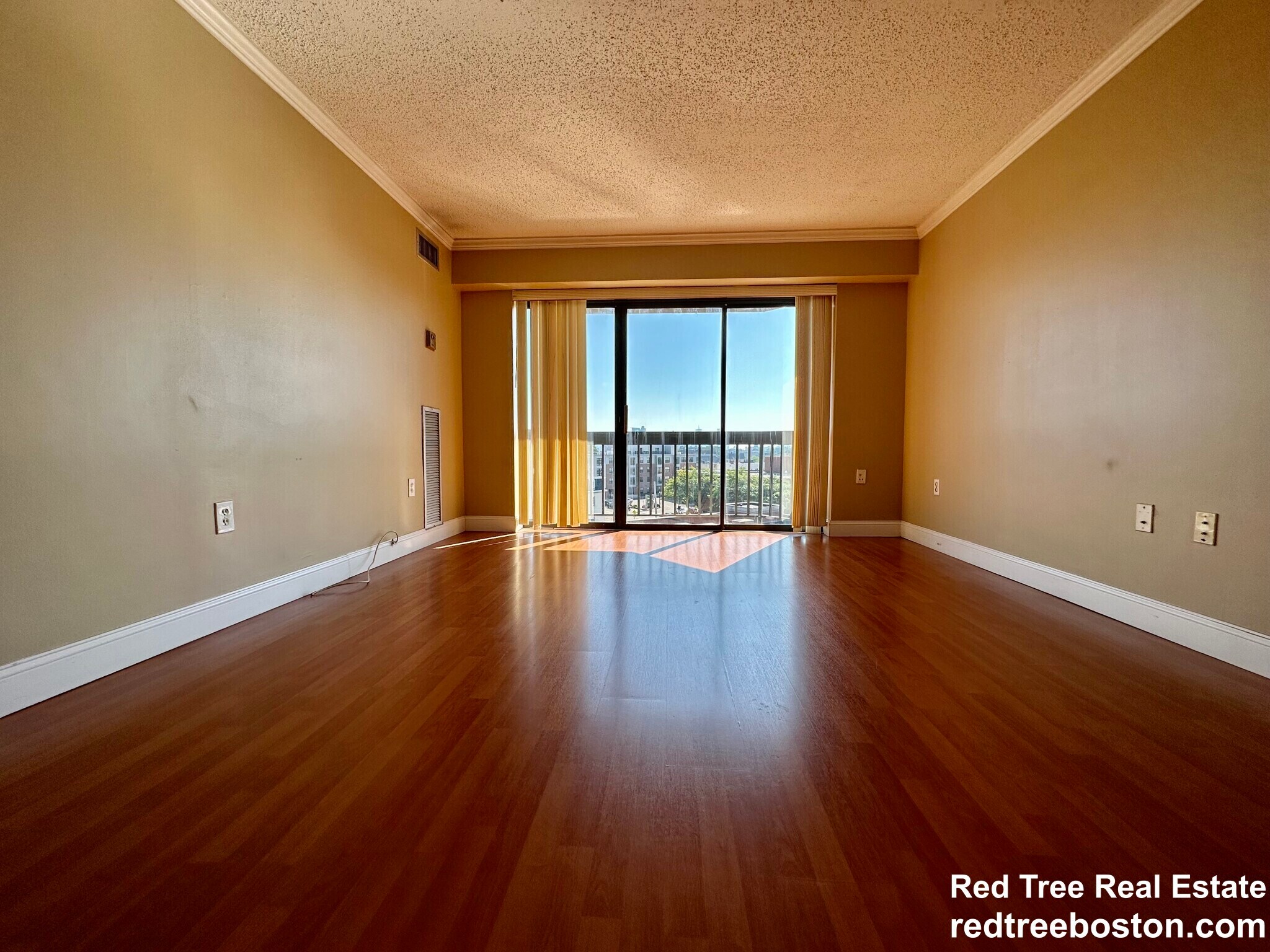 Unit 503 - 15 North Beacon St