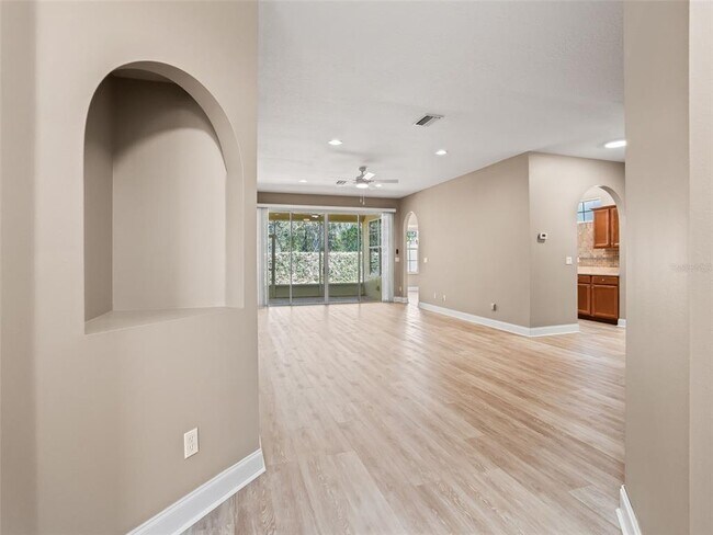 Building Photo - 3836 SW 33rd Terrace