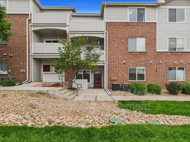 Building Photo - 10239 W 55th Dr