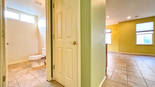 Building Photo - 1693 Salamoni Ct