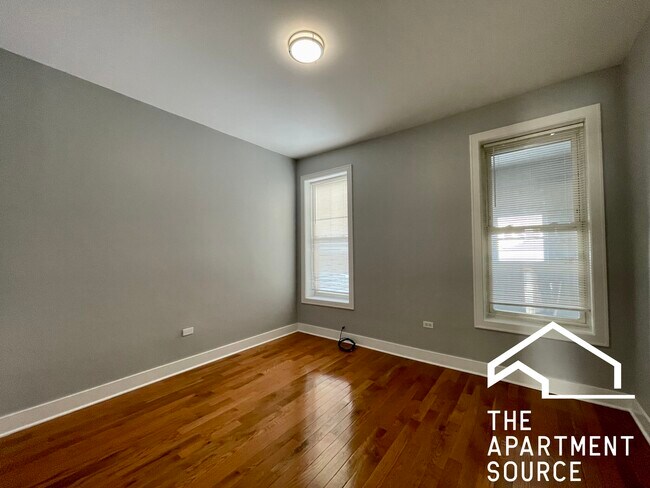 Building Photo - 4736 W Armitage Ave