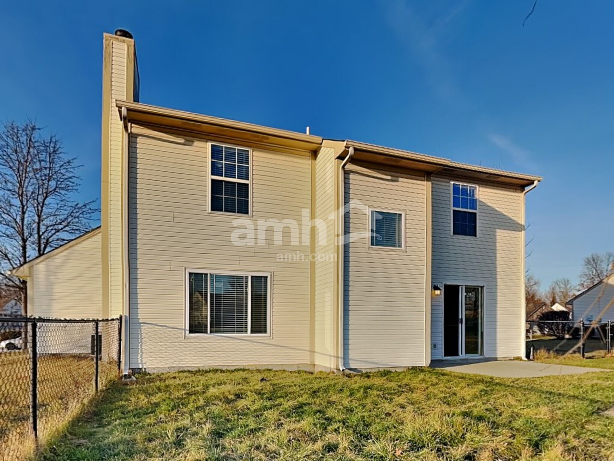 Building Photo - 12111 Pepperwood Dr