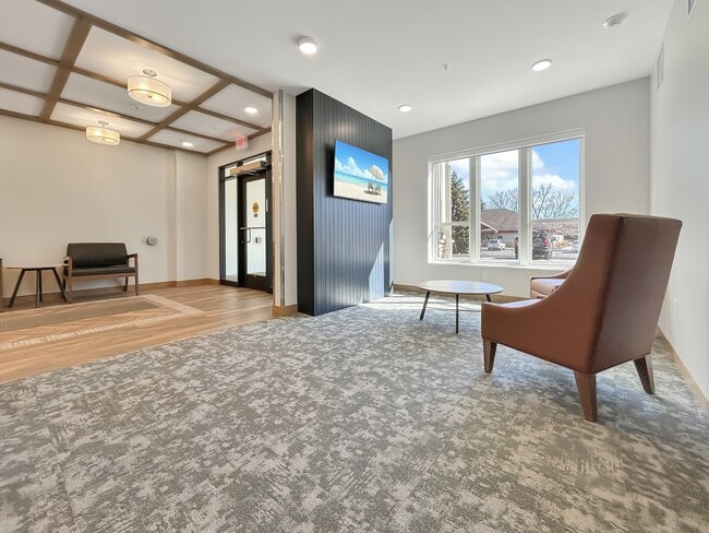 Building Photo - Bluestem