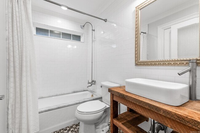 Building Photo - 1628 Pine Valley Rd