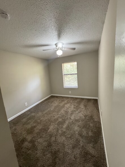 Building Photo - 4601 Packard Dr
