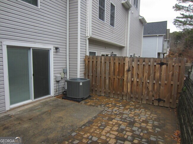 Building Photo - 4036 Oak Glenn Dr