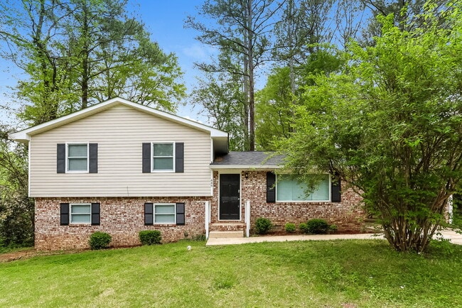 Building Photo - 446 Wexwood Dr