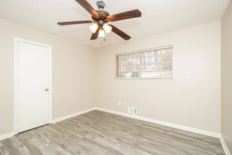 Building Photo - 2071 Old Alabama Rd SW